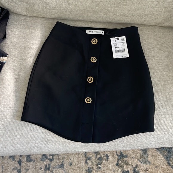 Zara new high waist golden button mini skirt - Picture 3 of 6